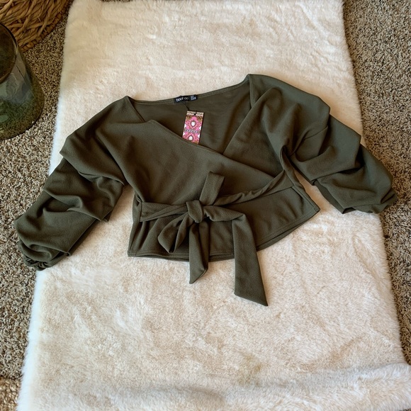 Women’s Wrap top and pants set - Picture 5 of 6